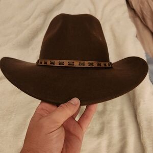 Henschel Hat Co. XL brown wool cowboy hat
